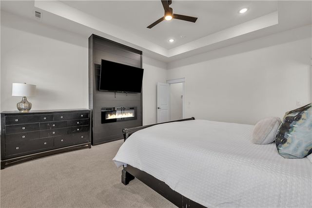 12412 Wildwood Drive, Rogers, AR 72756