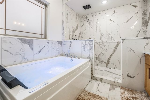 12412 Wildwood Drive, Rogers, AR 72756