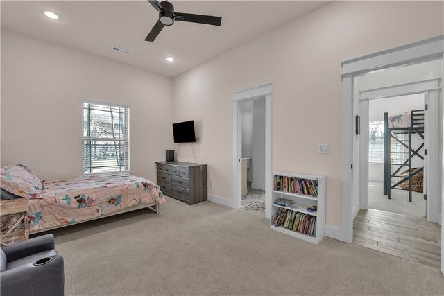 12412 Wildwood Drive, Rogers, AR 72756