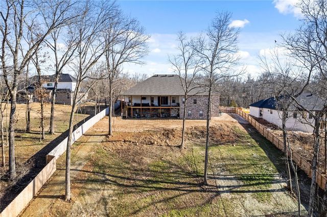 12412 Wildwood Drive, Rogers, AR 72756