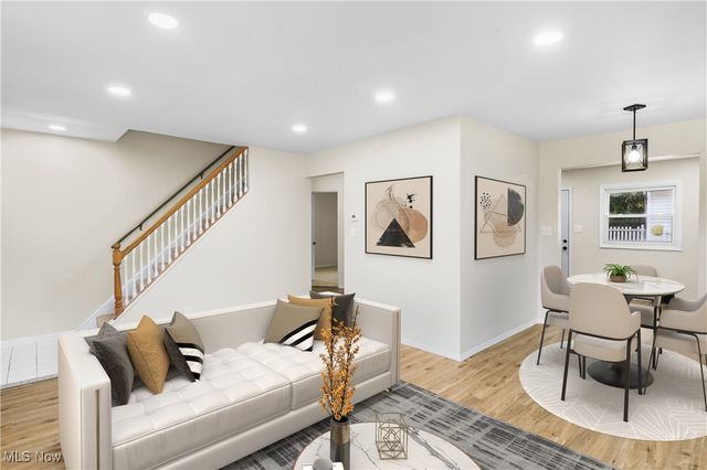 26430 Drakefield Avenue, Euclid, OH 44132