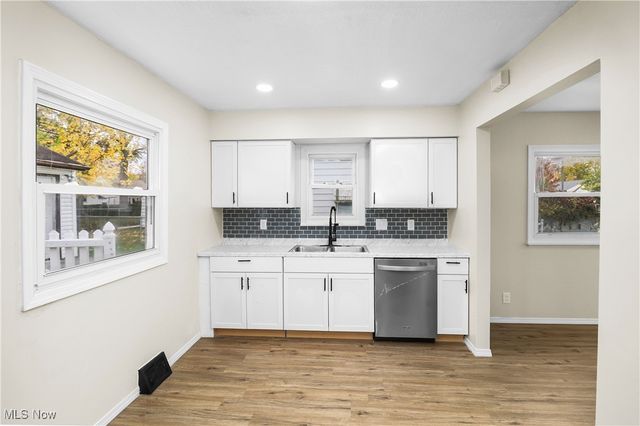 26430 Drakefield Avenue, Euclid, OH 44132