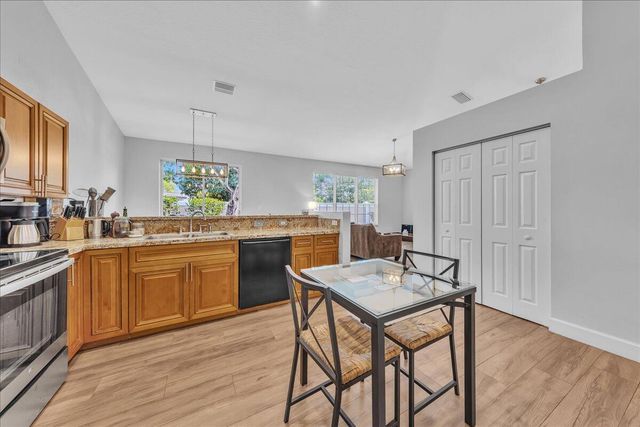 7600 S Aragon Boulevard 3, Sunrise, FL 33322