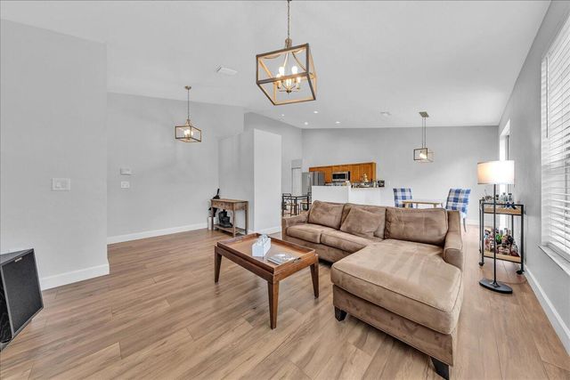 7600 S Aragon Boulevard 3, Sunrise, FL 33322