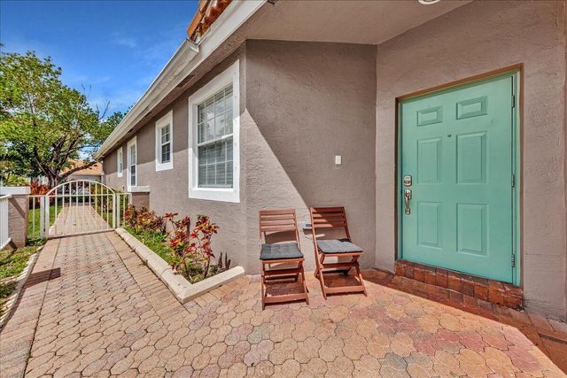 7600 S Aragon Boulevard 3, Sunrise, FL 33322