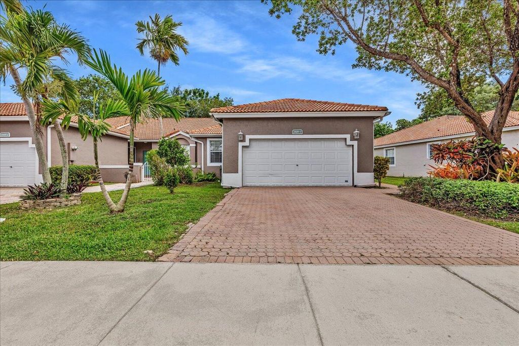 7600 S Aragon Boulevard 3, Sunrise, FL 33322