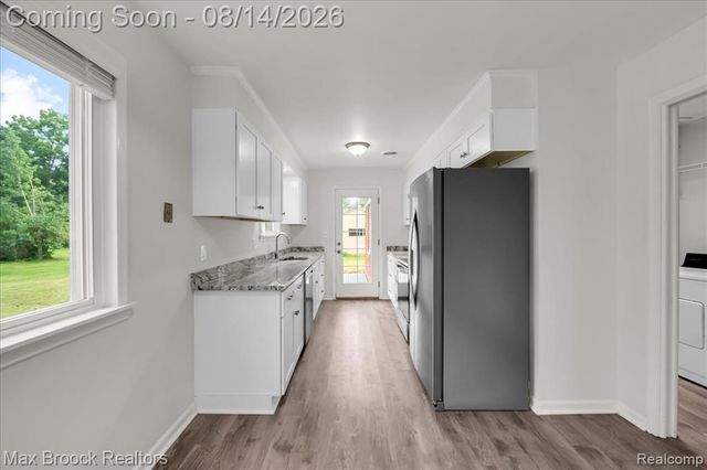 6695 W Dartmoor Road, West Bloomfield, MI 48322