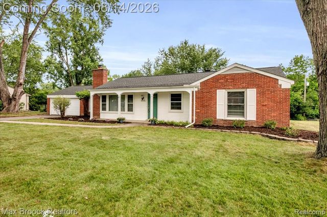 6695 W Dartmoor Road, West Bloomfield, MI 48322