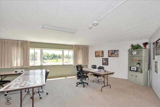 5540 Walnut Avenue 33A, Downers Grove, IL 60515