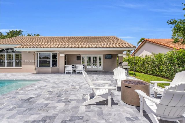 321 NW 193rd Ave, Pembroke Pines, FL 33029