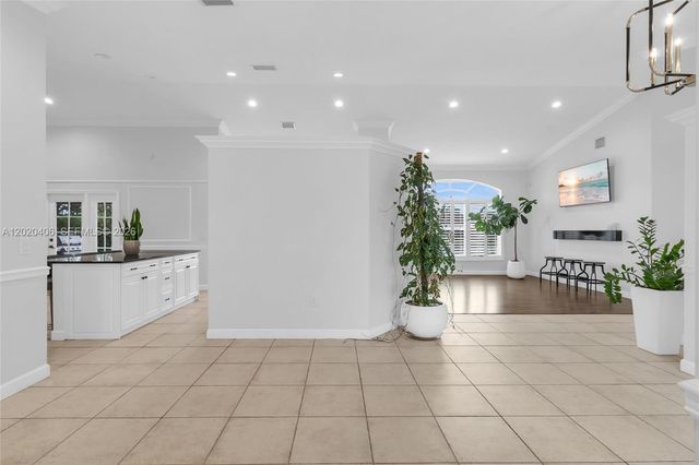 321 NW 193rd Ave, Pembroke Pines, FL 33029