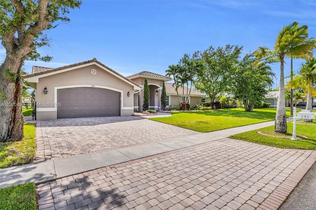 321 NW 193rd Ave, Pembroke Pines, FL 33029