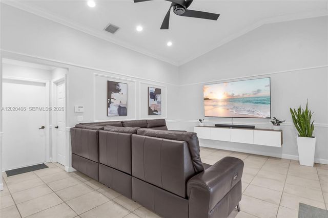 321 NW 193rd Ave, Pembroke Pines, FL 33029