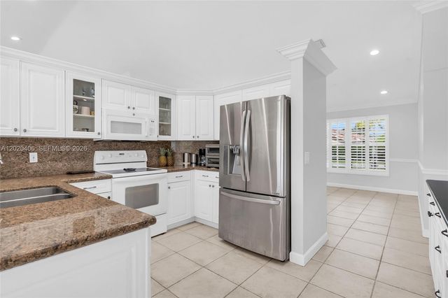 321 NW 193rd Ave, Pembroke Pines, FL 33029