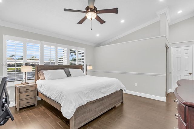 321 NW 193rd Ave, Pembroke Pines, FL 33029