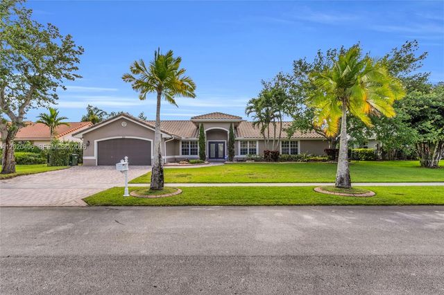321 NW 193rd Ave, Pembroke Pines, FL 33029