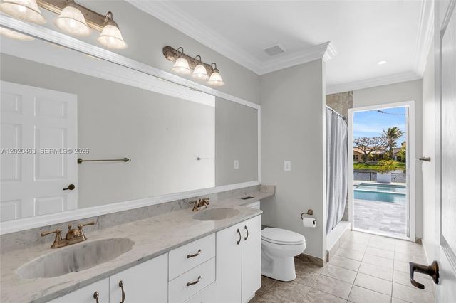 321 NW 193rd Ave, Pembroke Pines, FL 33029