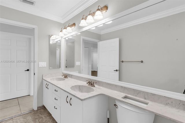 321 NW 193rd Ave, Pembroke Pines, FL 33029