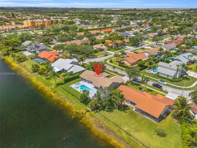 321 NW 193rd Ave, Pembroke Pines, FL 33029