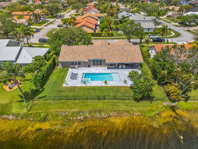 321 NW 193rd Ave, Pembroke Pines, FL 33029