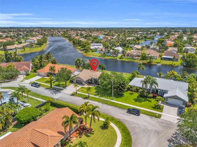 321 NW 193rd Ave, Pembroke Pines, FL 33029