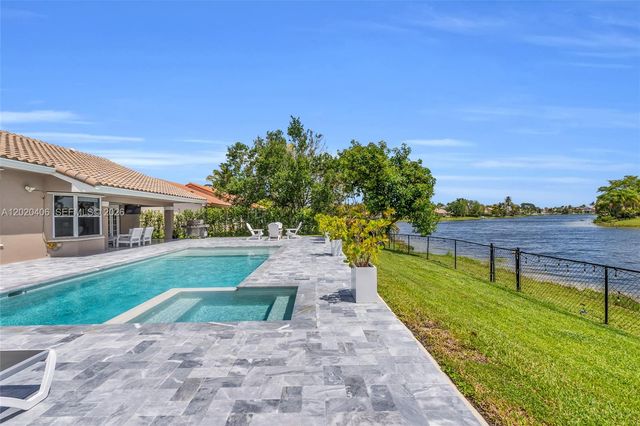 321 NW 193rd Ave, Pembroke Pines, FL 33029