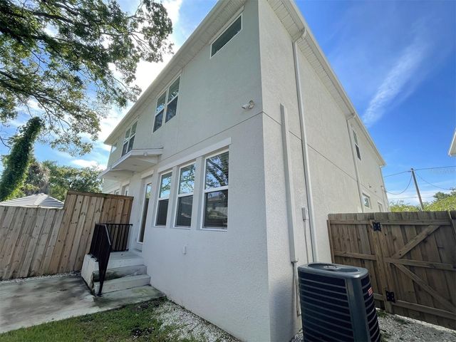 2411 W FIG STREET 2, Tampa, FL 33609