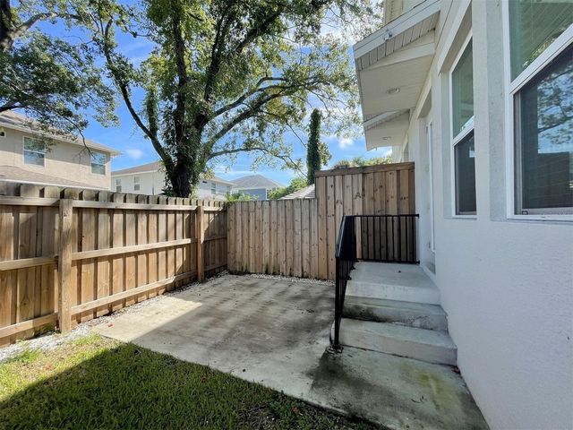 2411 W FIG STREET 2, Tampa, FL 33609