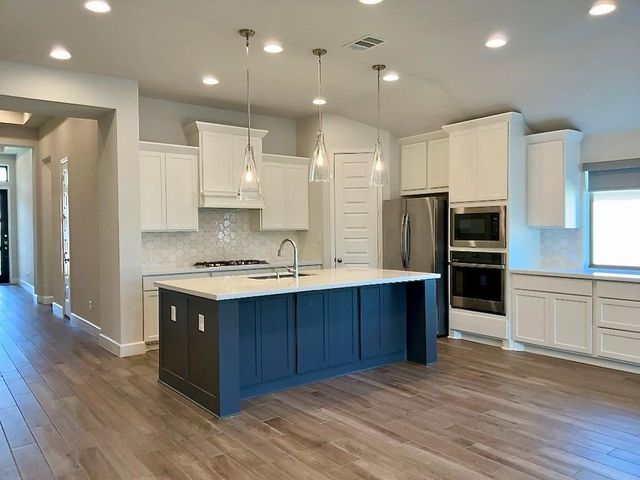 1636 Laverne Mitchell ST, Leander, TX 78641