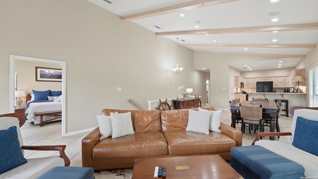 1115 Ethel, Seguin, TX 78155