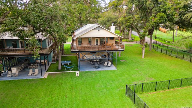 1115 Ethel, Seguin, TX 78155