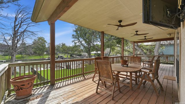 1115 Ethel, Seguin, TX 78155