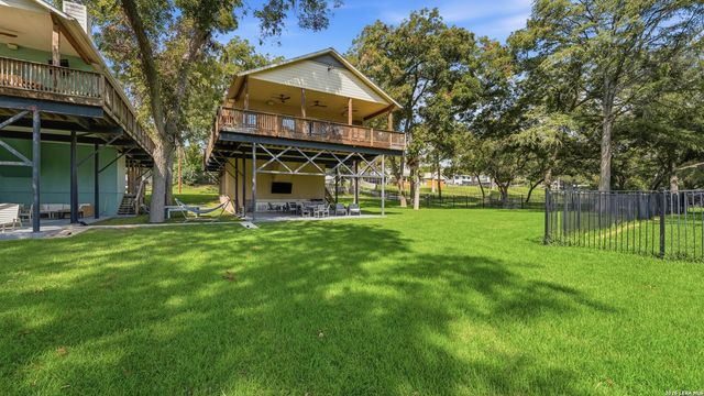 1115 Ethel, Seguin, TX 78155