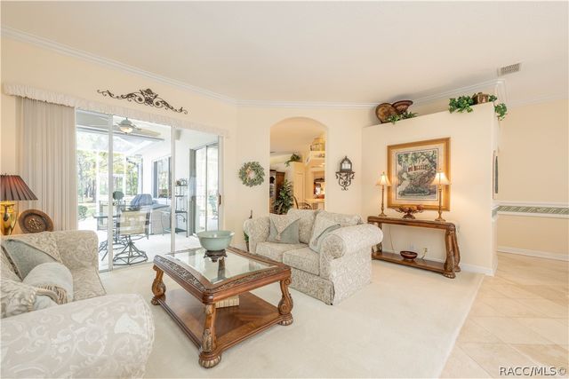 27 Deerwood Drive, Homosassa, FL 34446