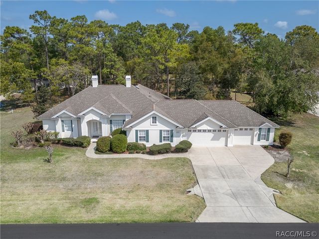 27 Deerwood Drive, Homosassa, FL 34446