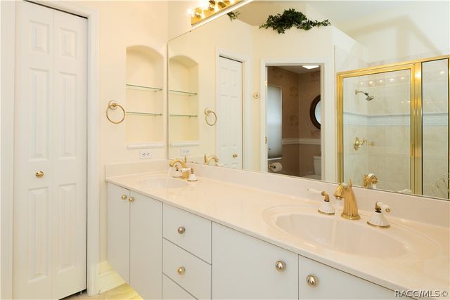 27 Deerwood Drive, Homosassa, FL 34446