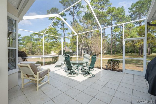 27 Deerwood Drive, Homosassa, FL 34446