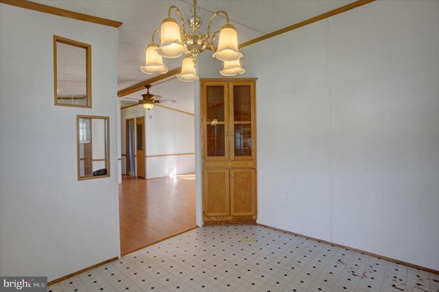 11906 HEATHER DR, Hagerstown, MD 21740