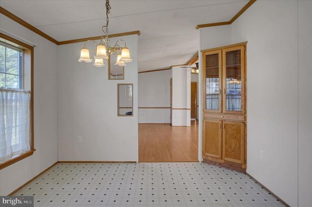 11906 HEATHER DR, Hagerstown, MD 21740