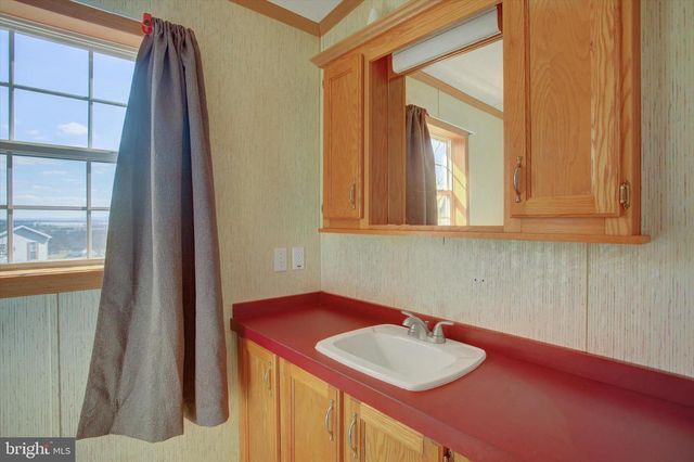 11906 HEATHER DR, Hagerstown, MD 21740