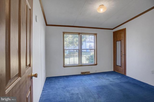 11906 HEATHER DR, Hagerstown, MD 21740