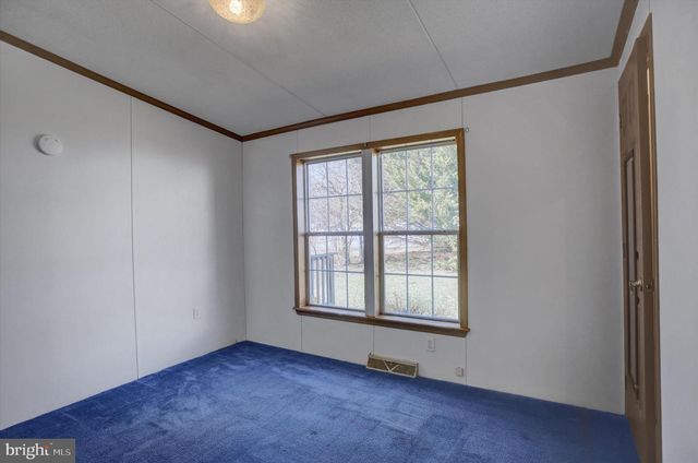 11906 HEATHER DR, Hagerstown, MD 21740