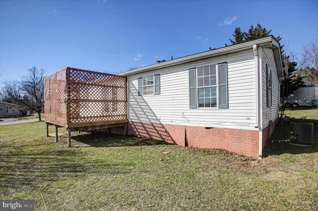 11906 HEATHER DR, Hagerstown, MD 21740