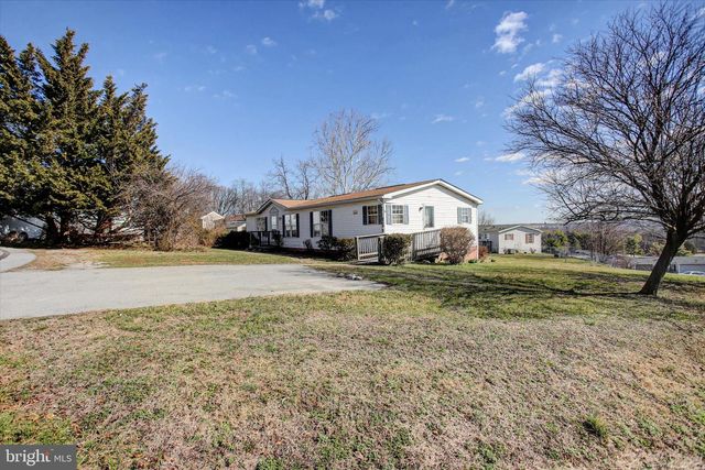 11906 HEATHER DR, Hagerstown, MD 21740