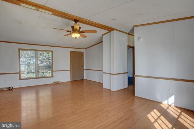 11906 HEATHER DR, Hagerstown, MD 21740