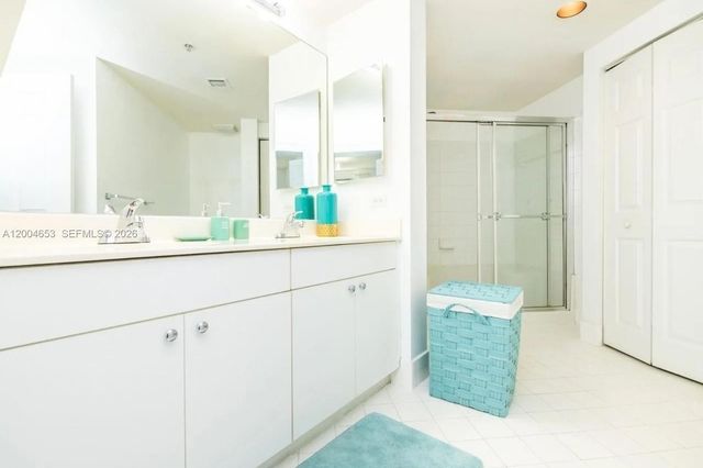 17145 N Bay Rd 4311, Sunny Isles Beach, FL 33160