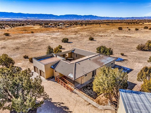 611 Q St, Penrose, CO 81240
