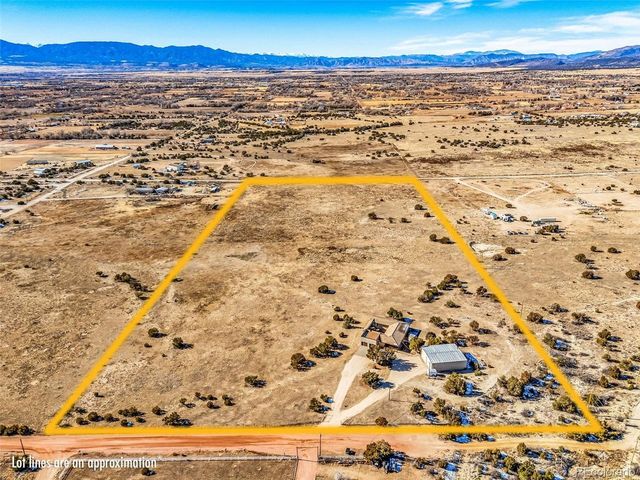 611 Q St, Penrose, CO 81240