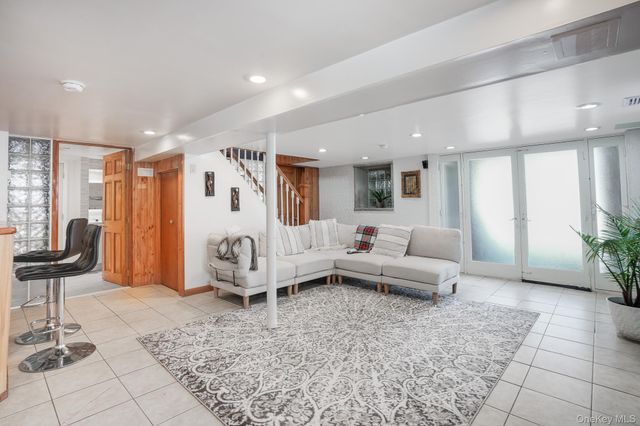 10 Marlorville Road, Wappingers Falls, NY 12590