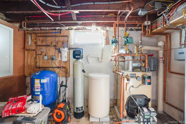 10 Marlorville Road, Wappingers Falls, NY 12590